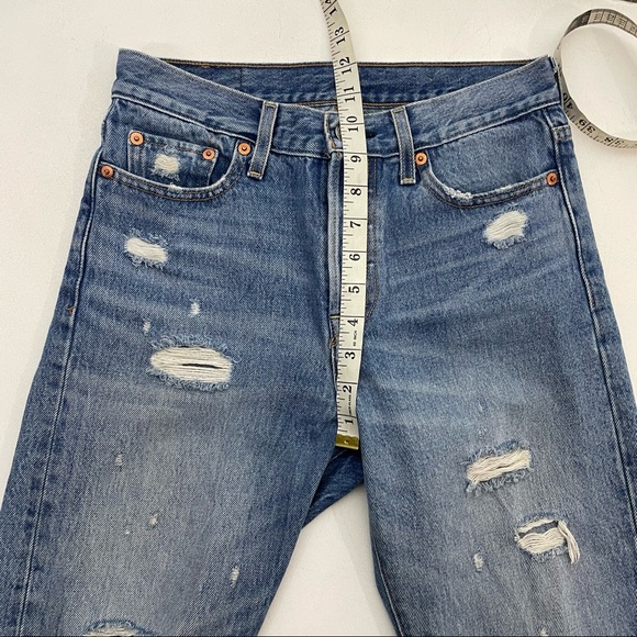 Vintage Levi’s 501 High Waist wedgie fit Jeans - Picture 4 of 8